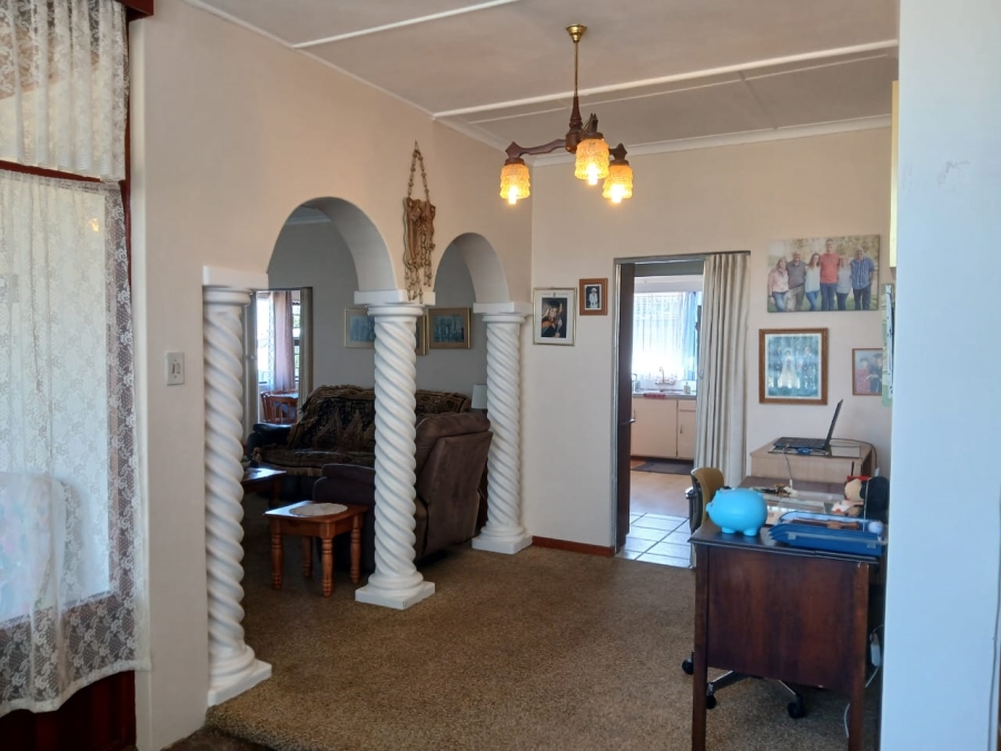 3 Bedroom Property for Sale in Albertinia Western Cape